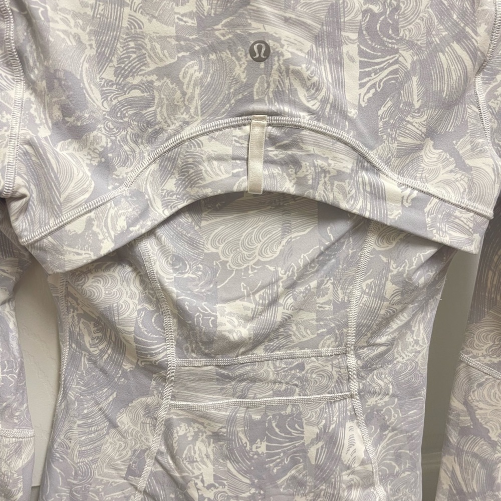 Lululemon Grey Pattern Define Jacket - Picture 9 of 11